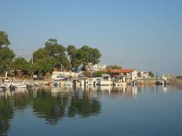 Jun 17, 2021 · ο 32χρονος πιλότος, λοιπόν, αφού σκότωσε τη γυναίκα του φαίνεται να σκαρφίστηκε όσα σκηνοθέτησε, από μια αληθινή ληστεία που σημειώθηκε λίγα χρόνια πριν. Alepoxwri Alepochori Mapio Net