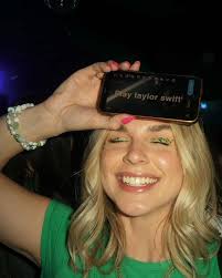 Christen Wall Oppenlander (@cwall71) • Instagram ဓာတ်ပုံများနှင့်  ဗီဒီယိုများ