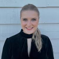 Brooke Ledbetter's Instagram, Twitter & Facebook