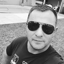 Gilberto Rodrigues Júnior será o VAR do duelo do Grêmio nesta noite. O  profissional foi o responsável por recomendar a revisão de um possível  pênalti ao rival, na última quarta-feira (3), num