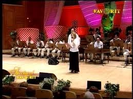 .calitate, orchestra de muzică populară radio vă invită duminică, 12 iunie, ora 17:00, la sala radio, la un concert deosebit intitulat şlagărele muzicii românesc, în interpretarea unor apreciaţi solişti de muzică populară, dar şi a unor tineri hărăziţi cu talent şi dragoste pentru frumos: Concert Muzica Populara La Sala Radio 30 06 2013 Part 1 Youtube