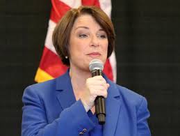 Amy klobuchar and elizabeth warren raise concerns about scammers taking advantage of business owners seeking aid during the coronavirus. Sen Amy Klobuchar On Weak Support Among Young Voters Controversies From Her Tenure As Prosecutor New Hampshire Public Radio