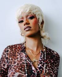 Jennifer Iman's Instagram, Twitter & Facebook