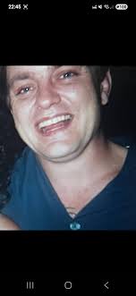 Hi Everyone, I'm looking for some help please. I work with the charity  Locate International and am trying to trace the identity of a man that  passed away in the Biggleswade area