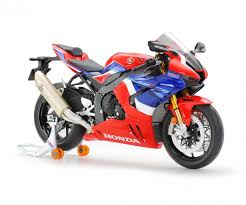 Cbr, former call sign of radio station cbu in vancouver, british columbia, canada. 1 12 Honda Cbr 1000 Rr R Fireblade Sp Motorrader 1 12 Plastik Modelle Produkte Www Tamiya De