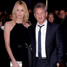 Actors sean penn and charlize theron arrive at the 4th annual sean penn & friends help haiti home gala benefiting j/p haitian relief organization at montage hotel on penn and theron began dating over a year ago, and have remained quiet amid constant speculation that they are engaged. 5 Raisons Qui Pourraient Expliquer La Rupture Entre Sean Penn Et Charlize Theron Marie Claire