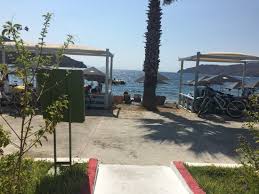 Aktur çam ormanı ve denizin buluştuğu dünyanın oksijen deposu cennet köşelerinden biridir. Leo Beach Aktur Datca Restaurant Reviews Photos Phone Number Tripadvisor