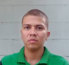 A José Elías flores Chacón de 30 años de edad, se capturó por cometer  receptación, falsedad material, uso y tenencia de documentos falsos, sellos  de uso oficial. Utilizando documento falso retiró 4