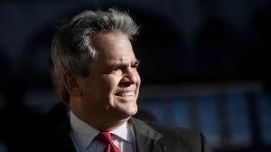 Coronavirus en Estados Unidos: el alcalde que recomendaba quedarse en casa  mientras estaba de vacaciones en México