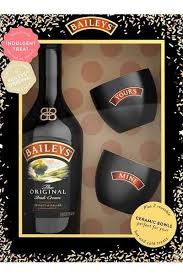 .indulgences, baileys original irish cream is the sweetest meeting of fine irish whiskey and spirits, irish dairy cream, and rich chocolate and vanilla flavors. Baileys Original Irish Cream Liqueur Bottle With Two Ceramic Bowls Price Reviews Drizly