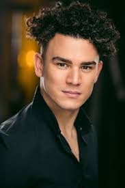 Chris Harl's Instagram, Twitter & Facebook