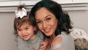 Dawn Mickelson's Instagram, Twitter & Facebook