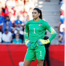 Rapinoe and some other team members have. Hope Solo Die Weltbeste Skandalnudel Fussball