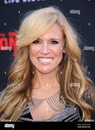 Paige Farrell's Instagram, Twitter & Facebook