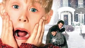 Es war ein mal einer kleiner mann, der fing das fussballspielen an. Kevin Allein Zu Haus Der Grinch Co Das Sind Die Beliebtesten Weihnachtsfilme Der Deutschen