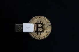 These are the best hardware wallets in 2021 that can be used for receiving, sending, staking, payments, buying cryptocurrency. Best Crypto Wallets To Use In 2021 Hardware Software Benzinga