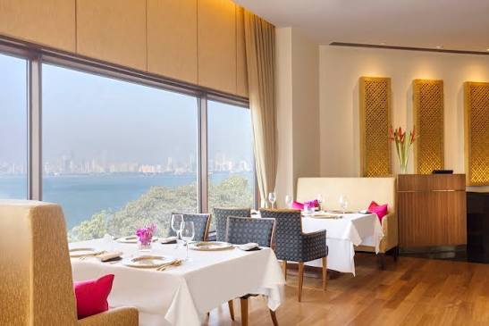 Stay at The Oberoi Mumbai in Mumbai, North India | Ampersand Travel