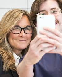 Apple's retail chief set out to transform its stores. Now she's leaving.