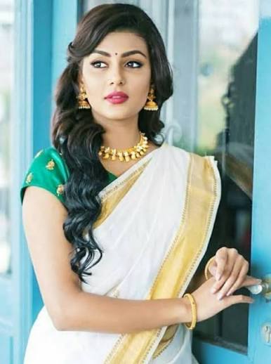 Anisha Ambrose club (@Anisha1010) • Facebook