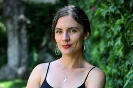 Jeder zweite spanische jugendliche zwischen 19 und 23 jahren ist arbeitslos. Camila Vallejo Pc We Must Push For Changes From The Government And The Streets