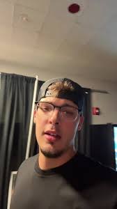 Just a normal Wednesday in Wisconsin 🤘 Let's go do this meet and gree...