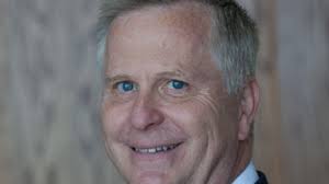 Hunt to Replace McBryde as Stephens Public Finance Chief