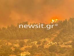 Στο σημείο επιχειρούν 34 πυροσβέστες με 1 ομάδα πεζοπόρου τμή 01d4npkymy7kxm