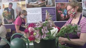 Random acts of flyness is not the revolution. East Tennessee Veterans To Be Honored With Flower Bouquets Wbir Com