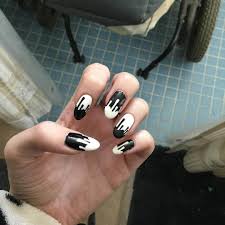 Uñas postizas negras con dorado. Mejores 80 Disenos De Unas Decoradas Color Negro