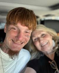 Lena Todd's Instagram, Twitter & Facebook