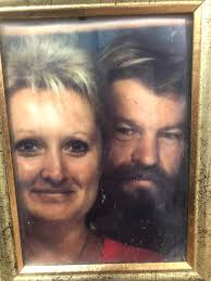 Can someone restore old photo?