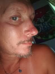 Wear your chinstrap to avoid helmet loss