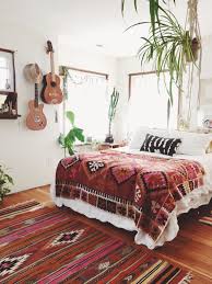 Minimalist Hippie 33 Bohemian Bedroom Inspiration Bohemian Bedroom Decor Room Inspiration