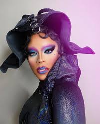 Who's That Queen? Rochelle Mon Chéri