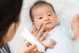 Bagaimana aturan untuk memenuhi kebutuhan gizi bayi setiap harinya? Lidah Bayi Putih Karena Jamur Penyebab Ciri Ciri Dan Cara Membersihkannya