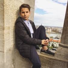 Daniel Levitsky (@DanielLevitsky)