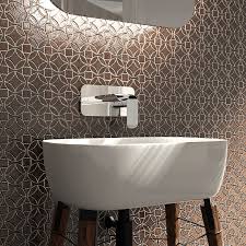 Robinet Pour Lavabo De Salle De Bain Installation Murale Belanger Upt En 2020 Lavabo Salle De Bain Salle De Bain Parement Mural