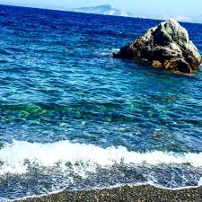 Issız turkuaz renkli akvaryum koylar, mis gibi çam ormanları, ba. Datca Rehberi Sevil Deniz Ile Devr I Alem