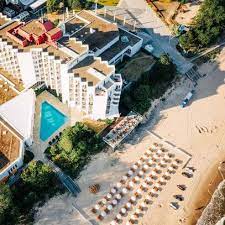 The elegant hotel is situated in the very heart of miedzyzdroje, not too far from pier. Seaside Hotel Vienna House Amber Baltic Miedzyzdroje