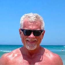 Chris Malinowski's Instagram, Twitter & Facebook