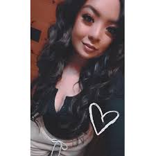 Is there a makeup artist in Bolingbrook, IL?