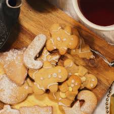 Petits Biscuits Aux Epices De Noel En 2020 Biscuits Aux Epices Biscuits Petits Biscuits