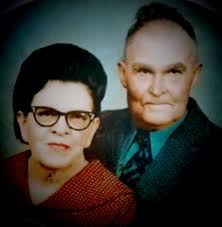 May not be in order Lillian Willis,. Carrie Lee Hall, Odessa Walling, Mable  Hobbs Billy McCormick, Wanda Allen, Nell Hobbs, Miss Hayslip back of photo  says April 22 1966 at Galveston The