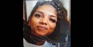 Danielle Dowden's Instagram, Twitter & Facebook