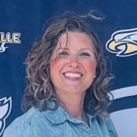 Alyssa Deboer's Instagram, Twitter & Facebook