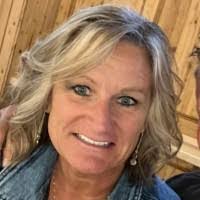 Kim Lorenzen's Instagram, Twitter & Facebook