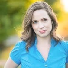 Kaitlin Buck's Instagram, Twitter & Facebook