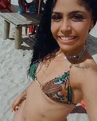 Anna Floriano 的Instagram photo • Jan 3, 2025 at 1:53 PM