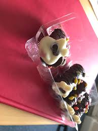 7 in 2017, marks and spencer launched a colin the caterpillar wedding cake range. M S Now Do Mini Colin The Caterpillar Cakes So Everyone Can Have A Bit Of Colin S Face Casualuk
