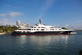 And like allen's yacht, the serene also comes with its own submarine. The Serene In Review Magazine